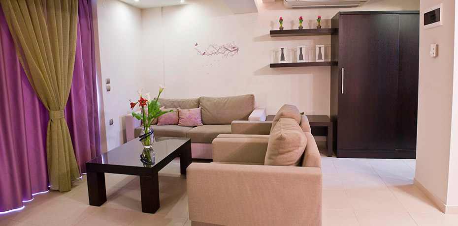 Deluxe Rooms in Tolo Hotel