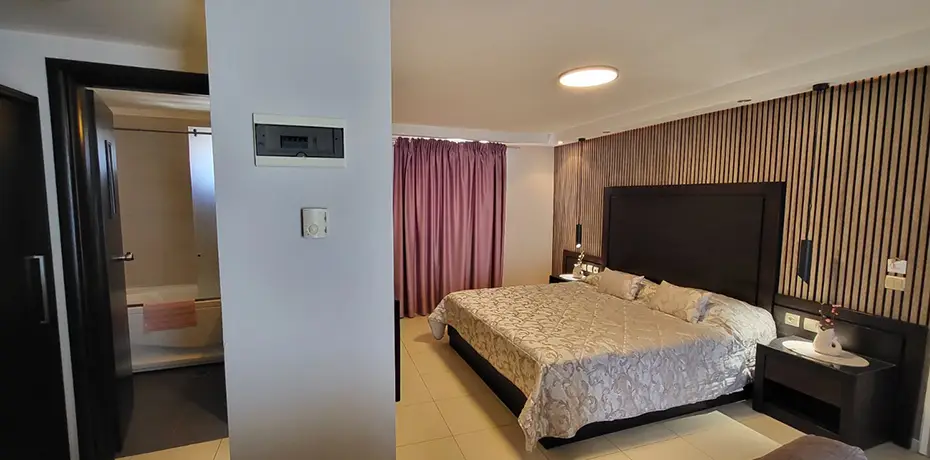 Suites in Tolo